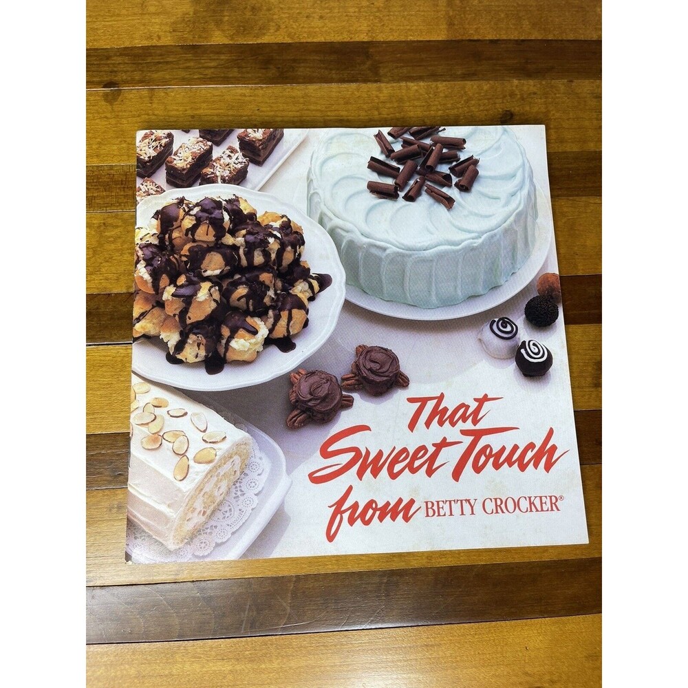 1984 The Sweet Touch From Betty Crocker‎ Cookbook 35 Page Pamphlet